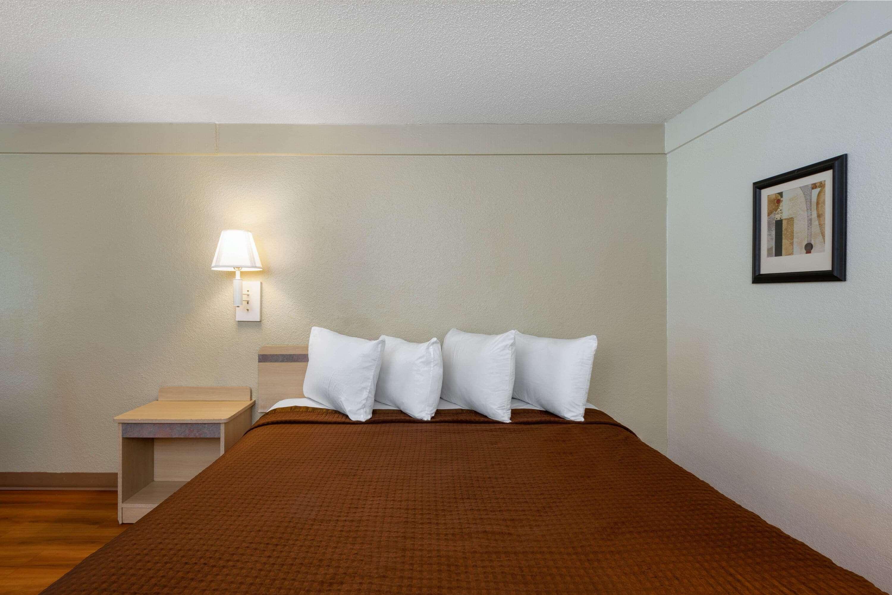 Travelodge By Wyndham Essington / Philadelphia Airport Bagian luar foto