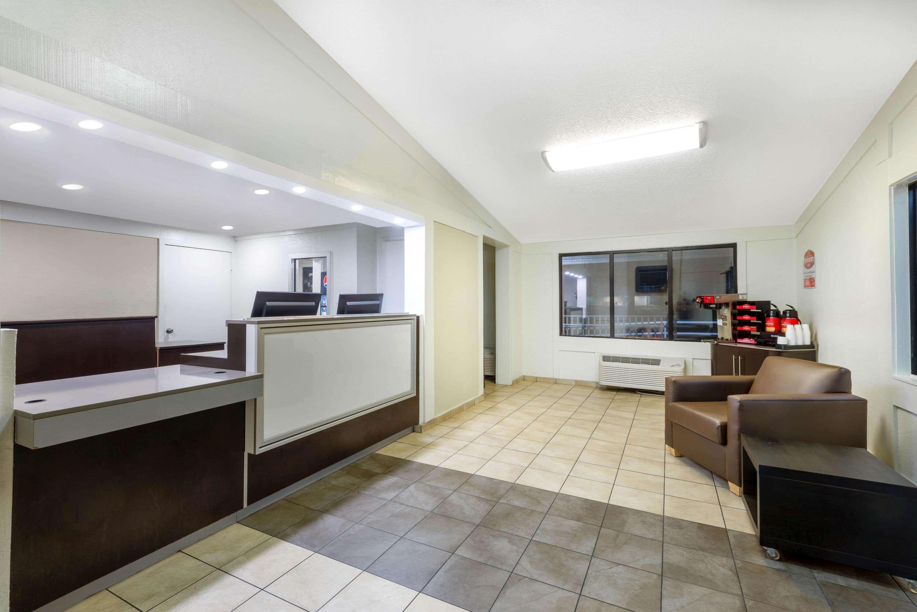 Travelodge By Wyndham Essington / Philadelphia Airport Bagian luar foto